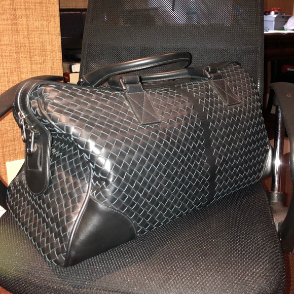 Meet your Posher, Aaron - Picture 2 of 4